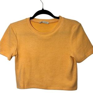 Zara  Short Sleeve Fuzzy Sweater‎ Orange Crew Neck Size Small  Soft Preppy